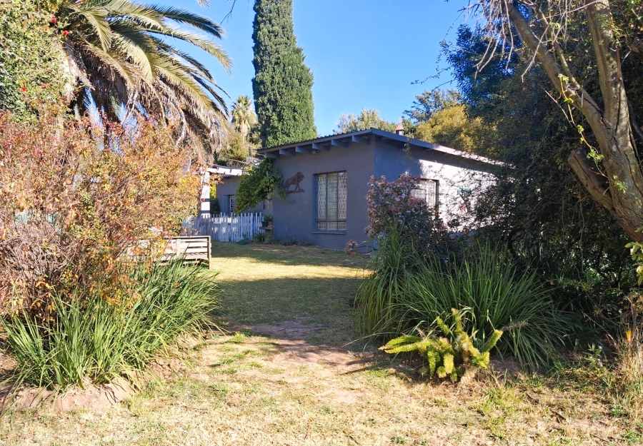 12 Bedroom Property for Sale in Glen Austin Gauteng