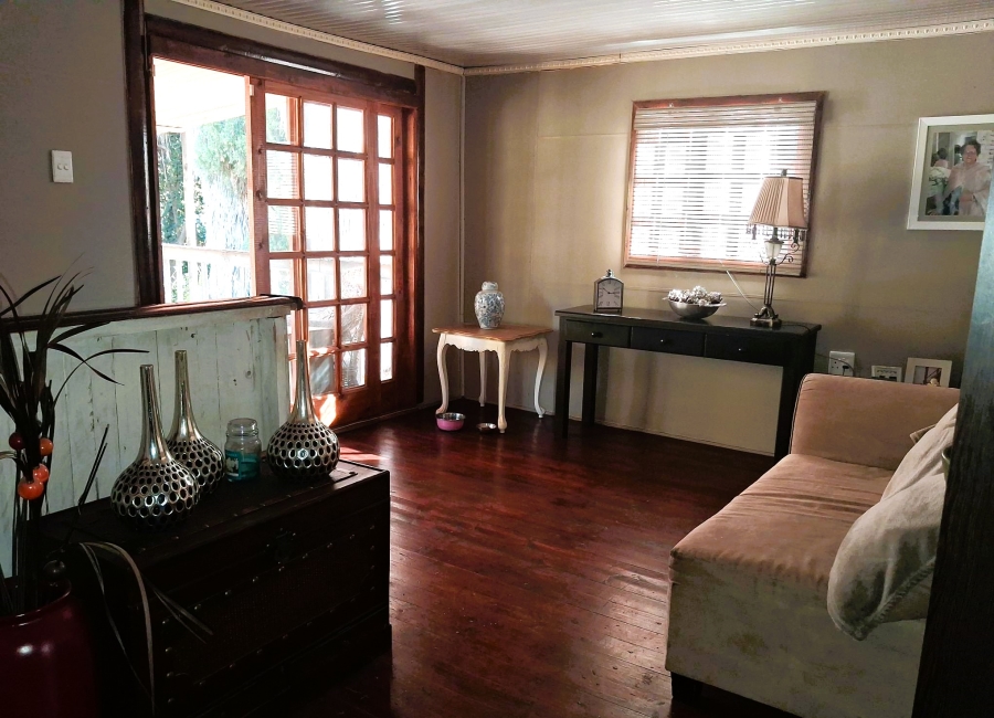 12 Bedroom Property for Sale in Glen Austin Gauteng