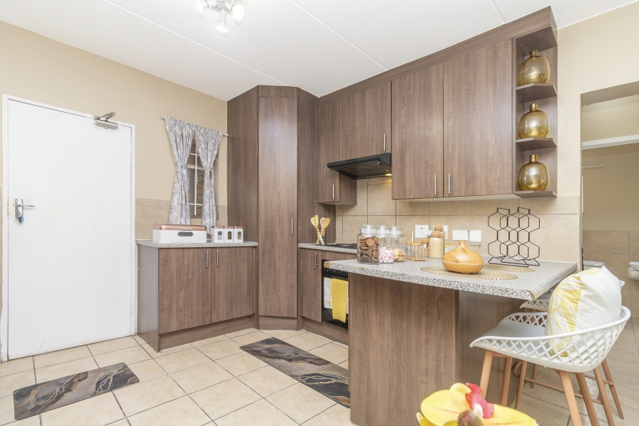 2 Bedroom Property for Sale in North Riding Gauteng
