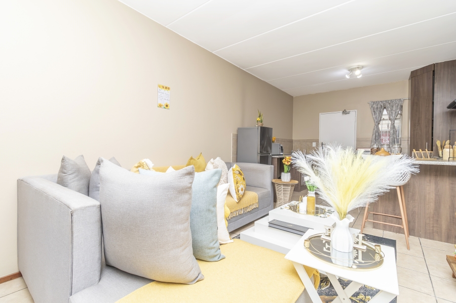 2 Bedroom Property for Sale in North Riding Gauteng