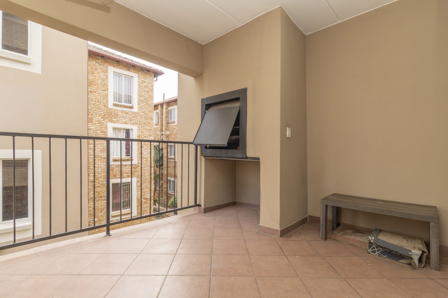 2 Bedroom Property for Sale in North Riding Gauteng
