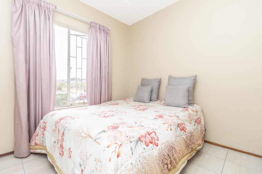 2 Bedroom Property for Sale in North Riding Gauteng