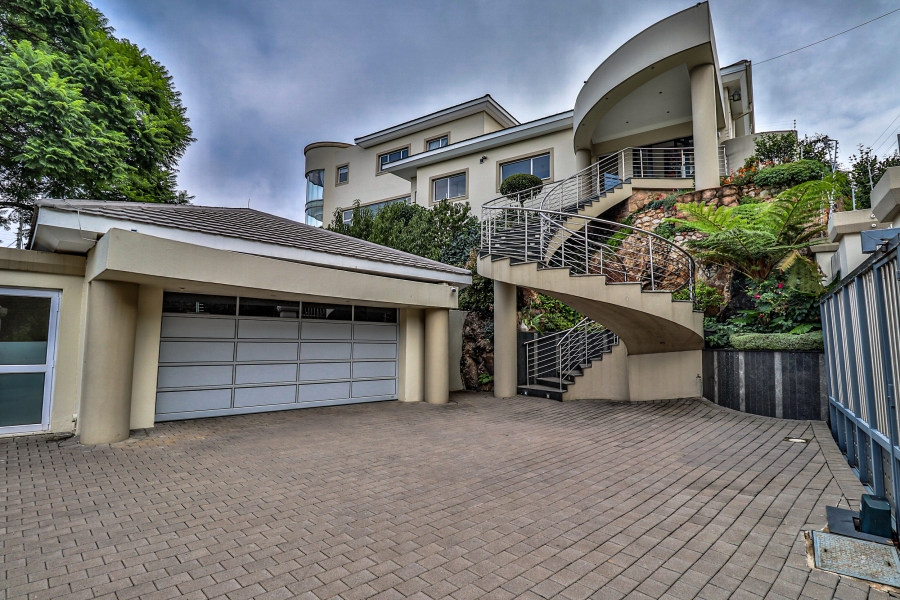 4 Bedroom Property for Sale in Bedfordview Gauteng
