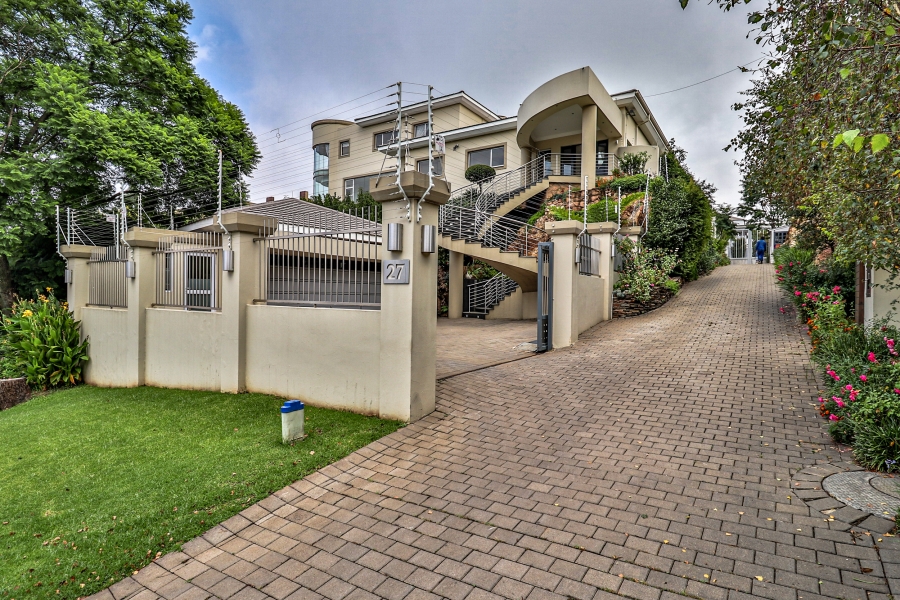 4 Bedroom Property for Sale in Bedfordview Gauteng