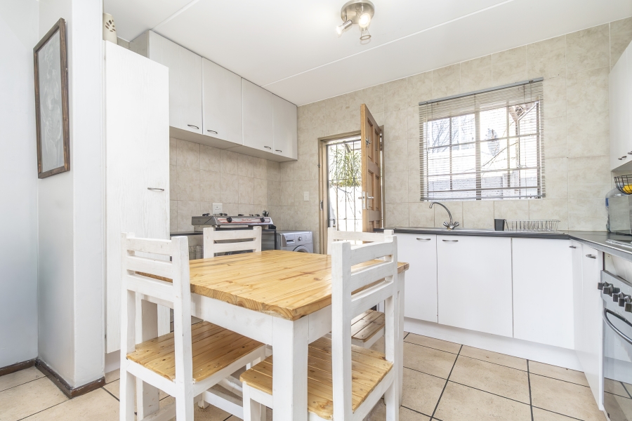 2 Bedroom Property for Sale in Sonneglans Gauteng