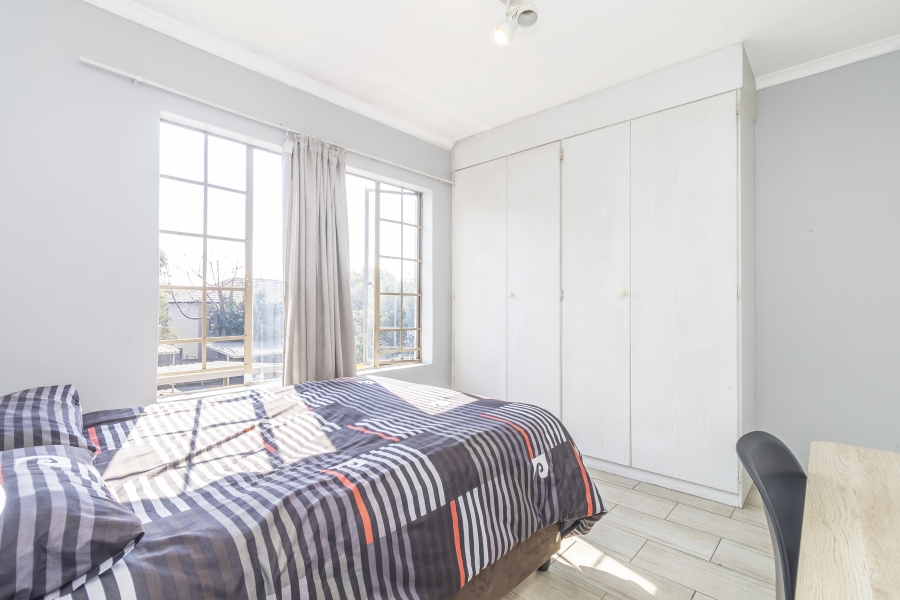 2 Bedroom Property for Sale in Sonneglans Gauteng