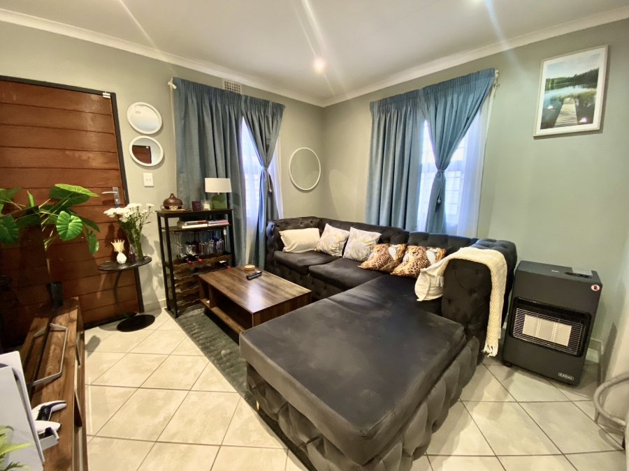 3 Bedroom Property for Sale in Lotus Gardens Gauteng