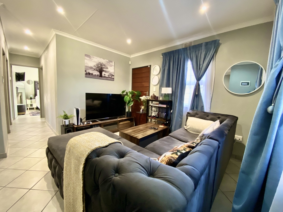 3 Bedroom Property for Sale in Lotus Gardens Gauteng