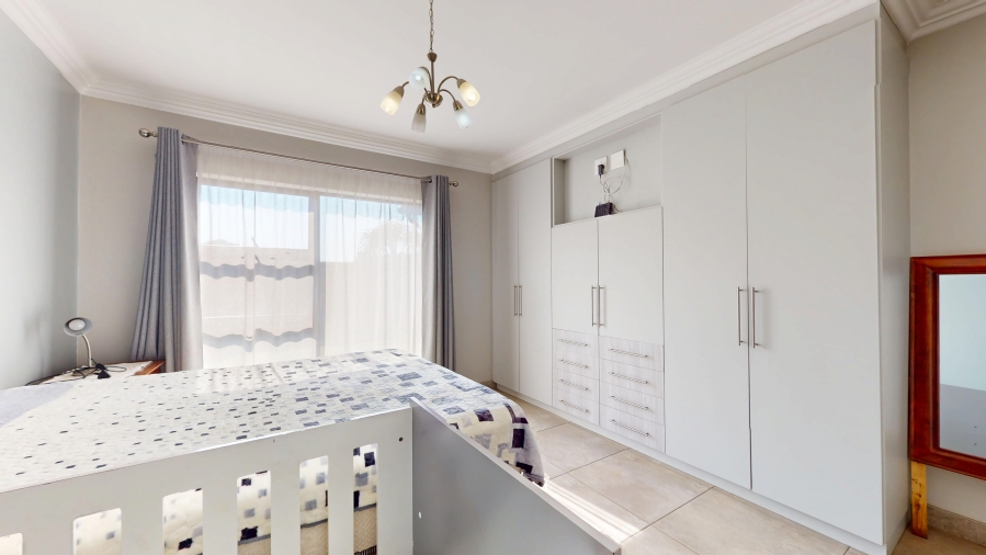 3 Bedroom Property for Sale in Dayanglen Gauteng