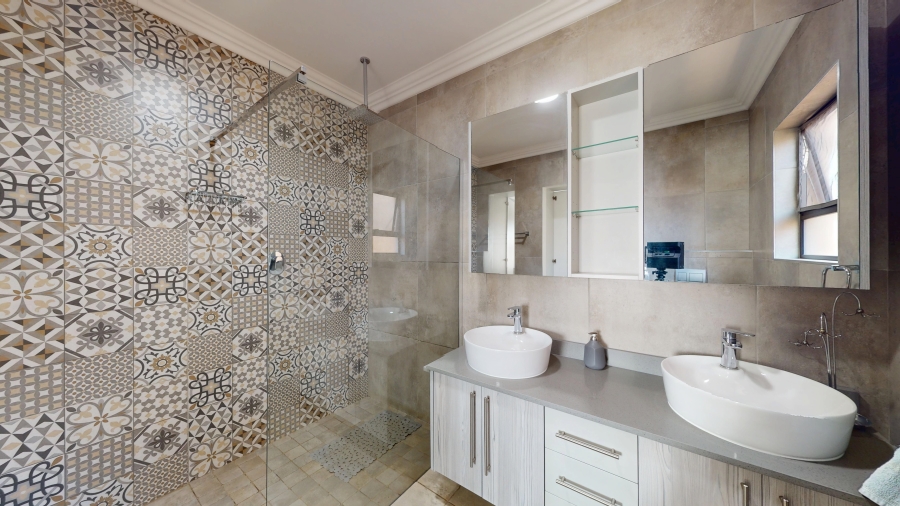 3 Bedroom Property for Sale in Dayanglen Gauteng