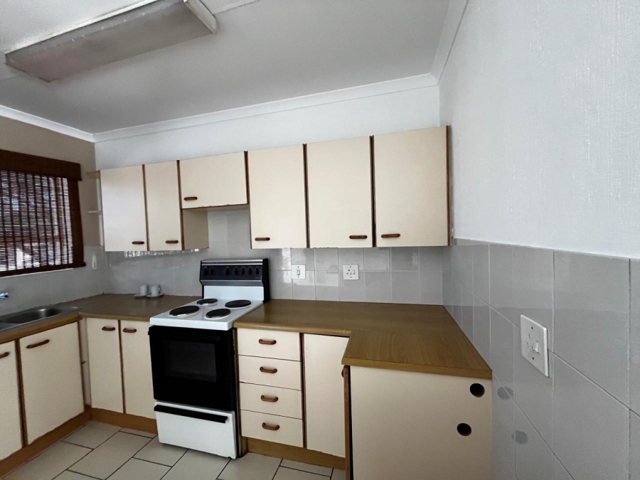 2 Bedroom Property for Sale in Fairland Gauteng