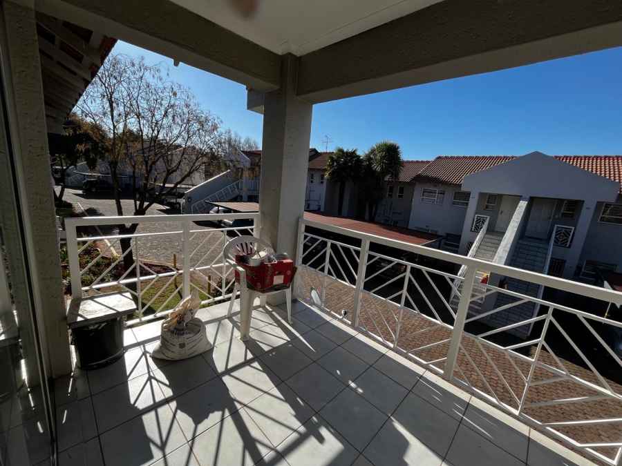 2 Bedroom Property for Sale in Fairland Gauteng