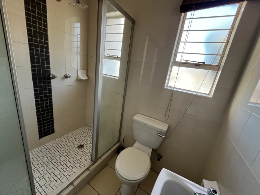 2 Bedroom Property for Sale in Fairland Gauteng