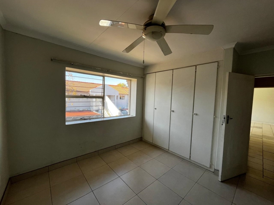 2 Bedroom Property for Sale in Fairland Gauteng