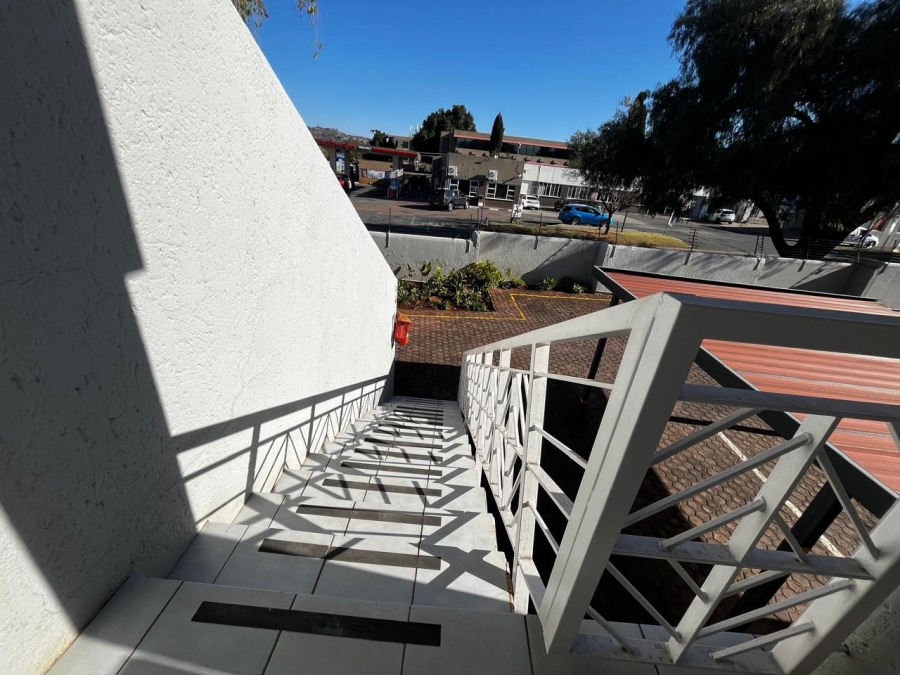 2 Bedroom Property for Sale in Fairland Gauteng