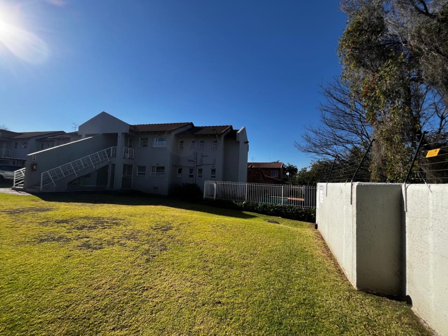 2 Bedroom Property for Sale in Fairland Gauteng