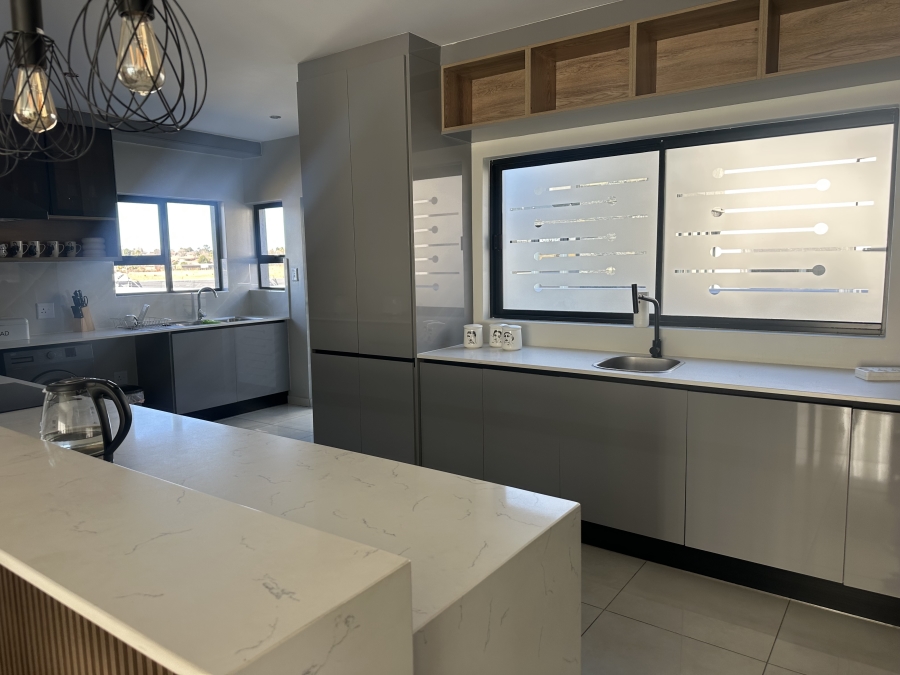 4 Bedroom Property for Sale in Helderwyk Gauteng