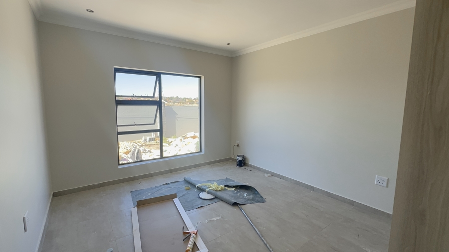 4 Bedroom Property for Sale in Helderwyk Gauteng