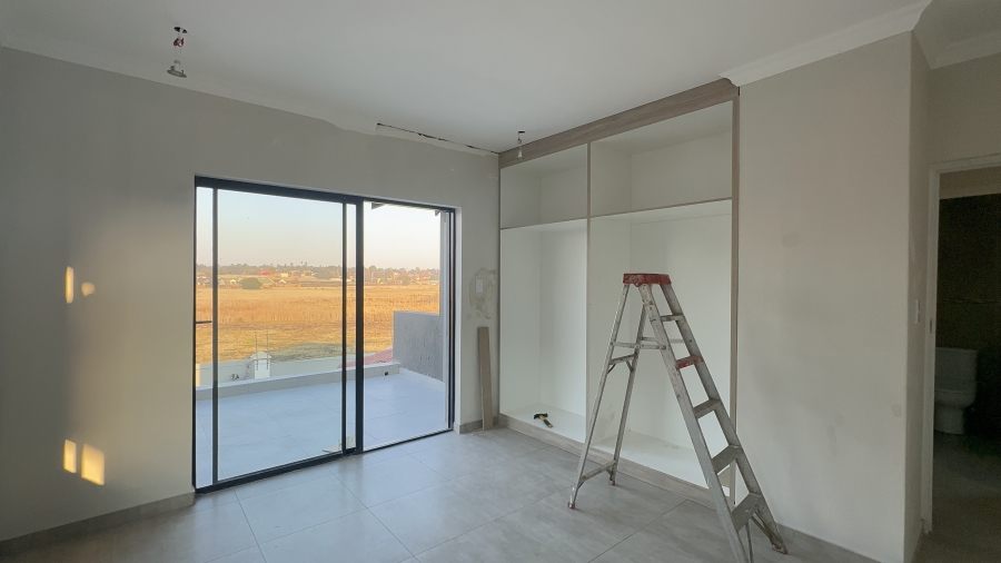 4 Bedroom Property for Sale in Helderwyk Gauteng