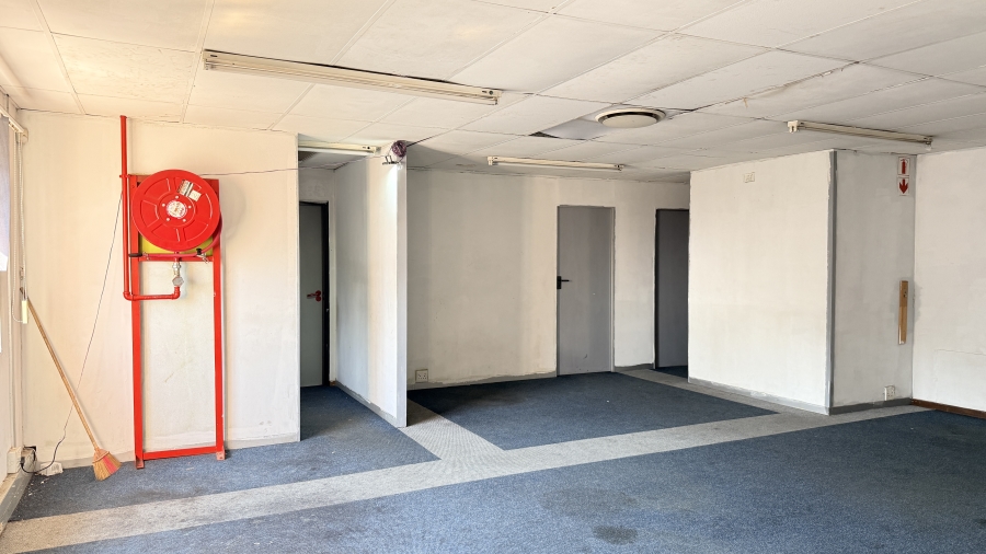 To Let Commercial Property for Rent in Kosmosdal Gauteng