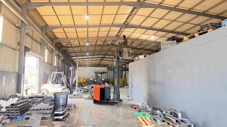 To Let Commercial Property for Rent in Knoppieslaagte Gauteng