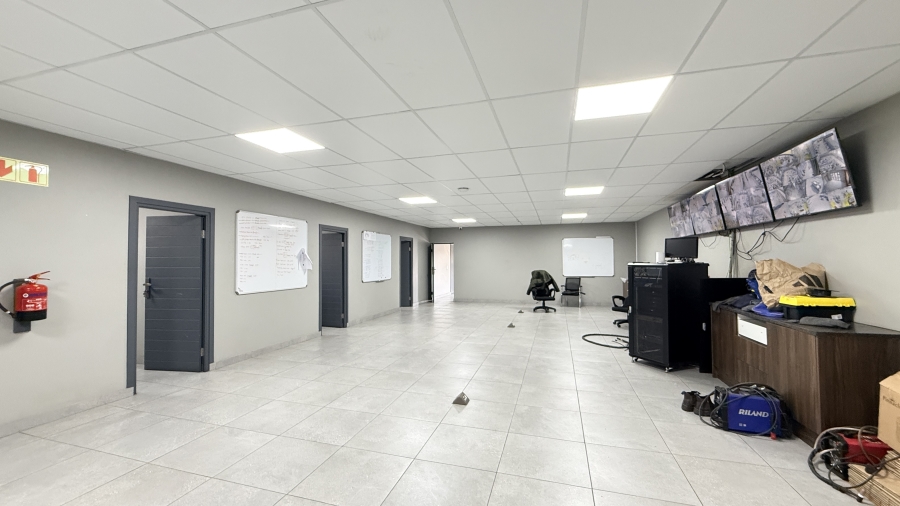 To Let Commercial Property for Rent in Knoppieslaagte Gauteng