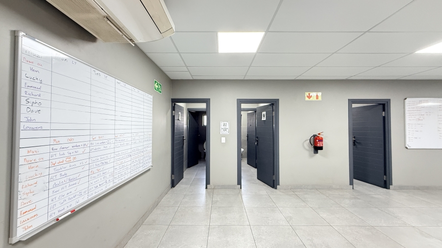 To Let Commercial Property for Rent in Knoppieslaagte Gauteng