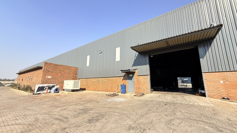 To Let Commercial Property for Rent in Knoppieslaagte Gauteng