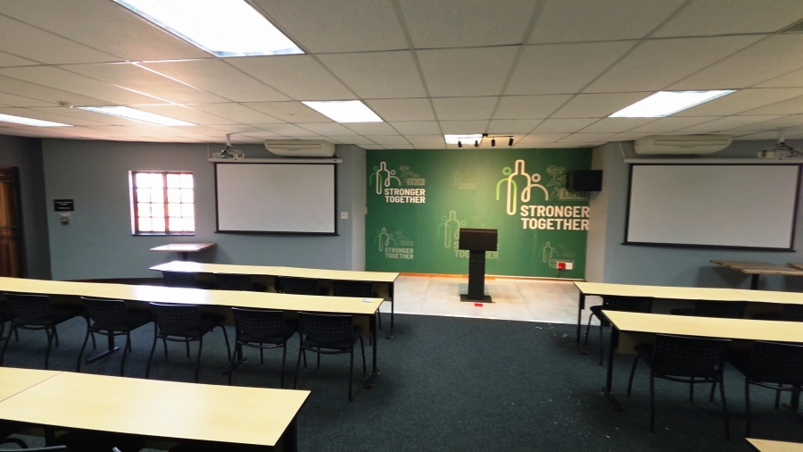 To Let Commercial Property for Rent in Randjespark Gauteng