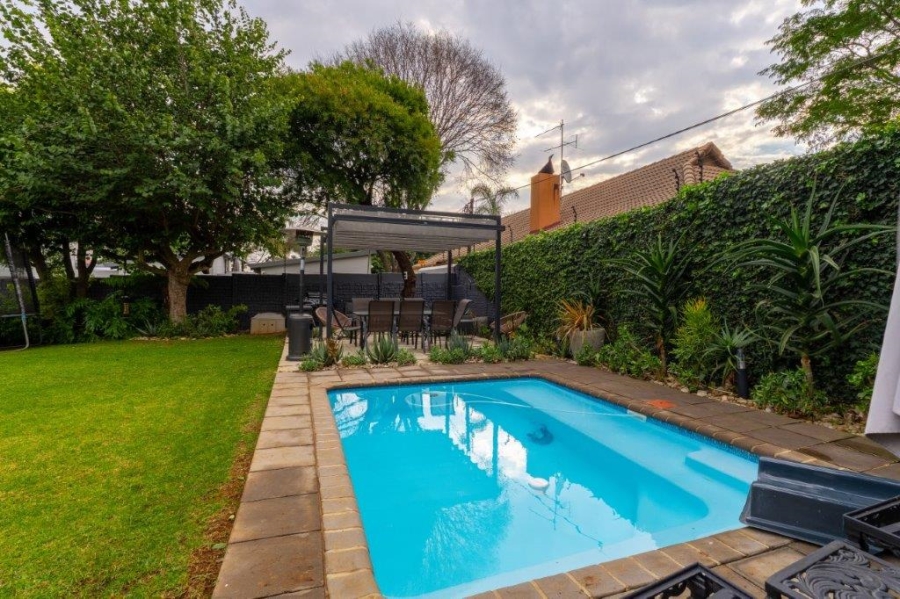 4 Bedroom Property for Sale in Dowerglen Gauteng