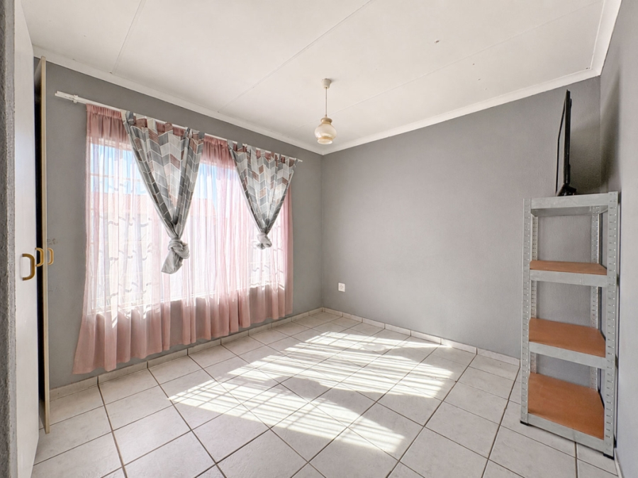 2 Bedroom Property for Sale in Eden Glen Gauteng