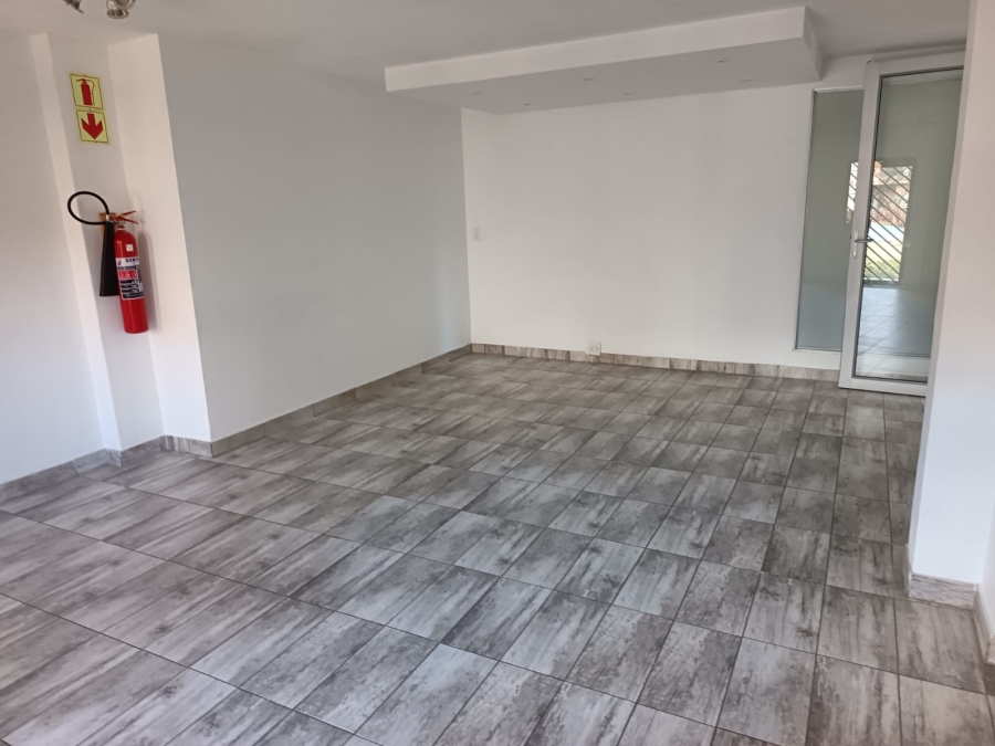 To Let Commercial Property for Rent in Allens Nek Gauteng