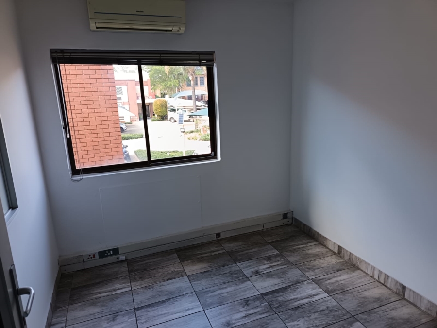 To Let Commercial Property for Rent in Allens Nek Gauteng