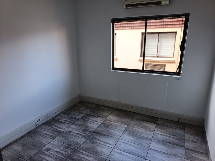 To Let Commercial Property for Rent in Allens Nek Gauteng