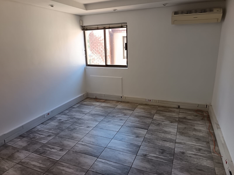 To Let Commercial Property for Rent in Allens Nek Gauteng