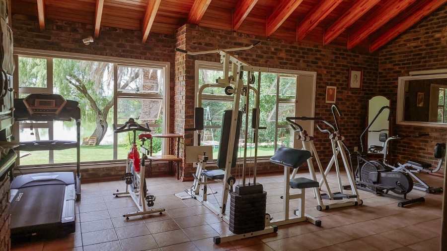 5 Bedroom Property for Sale in Kaalplaats West Gauteng