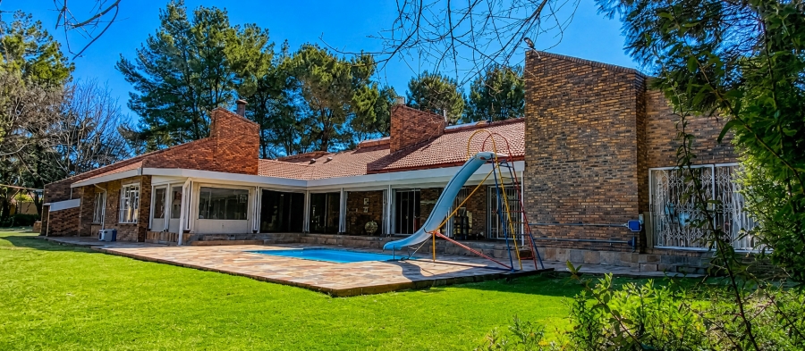 5 Bedroom Property for Sale in Kaalplaats West Gauteng
