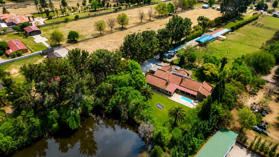 5 Bedroom Property for Sale in Kaalplaats West Gauteng
