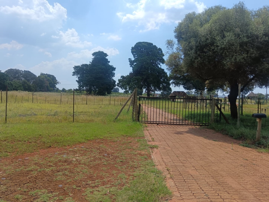 4 Bedroom Property for Sale in Avalonia A H Gauteng