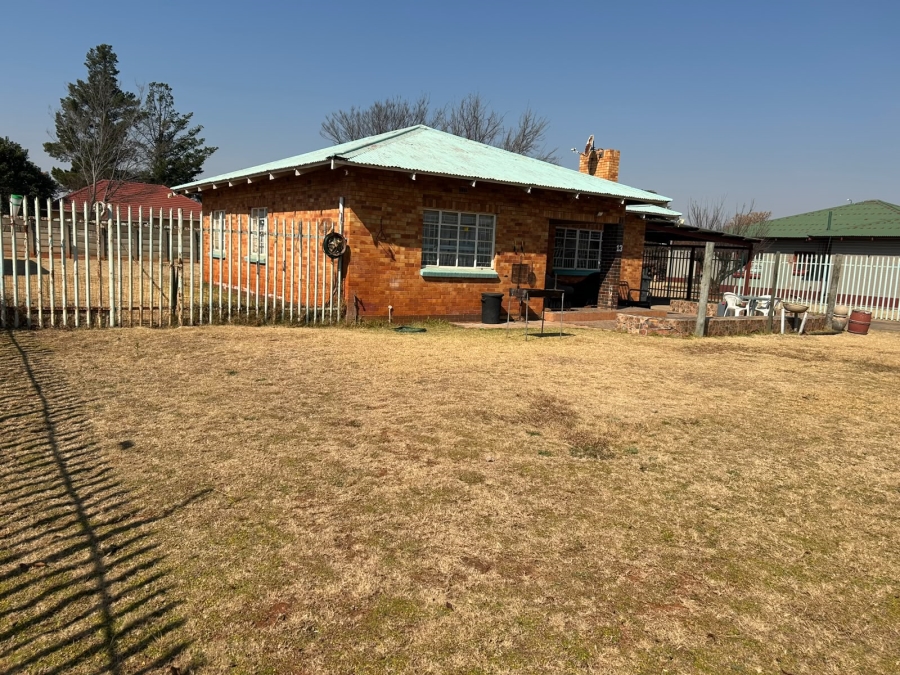 3 Bedroom Property for Sale in Carletonville Central Gauteng
