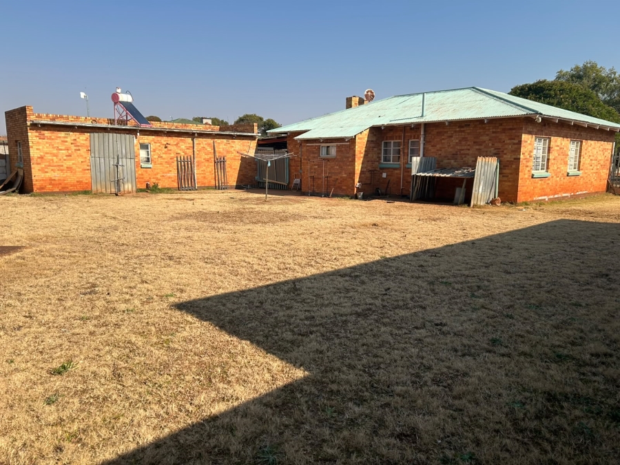 3 Bedroom Property for Sale in Carletonville Central Gauteng