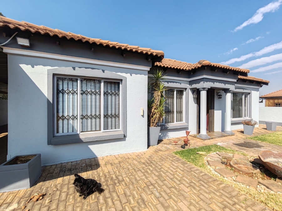 3 Bedroom Property for Sale in New State Areas Gauteng
