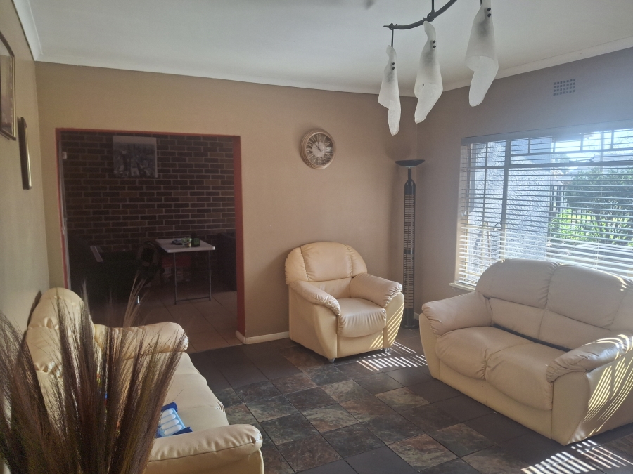 3 Bedroom Property for Sale in Klippoortje Gauteng