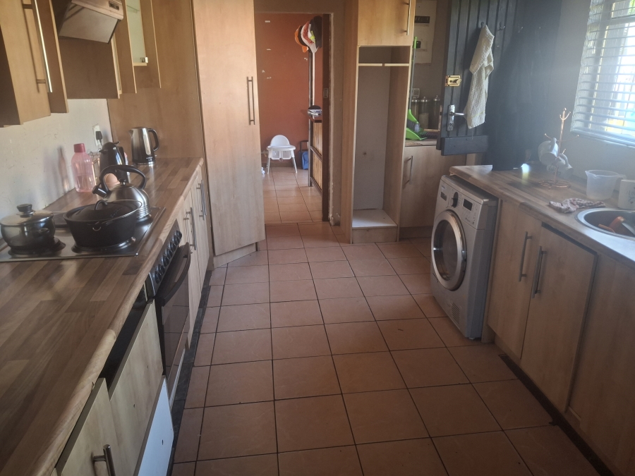 3 Bedroom Property for Sale in Klippoortje Gauteng
