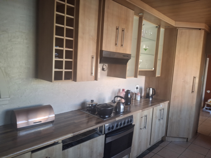 3 Bedroom Property for Sale in Klippoortje Gauteng