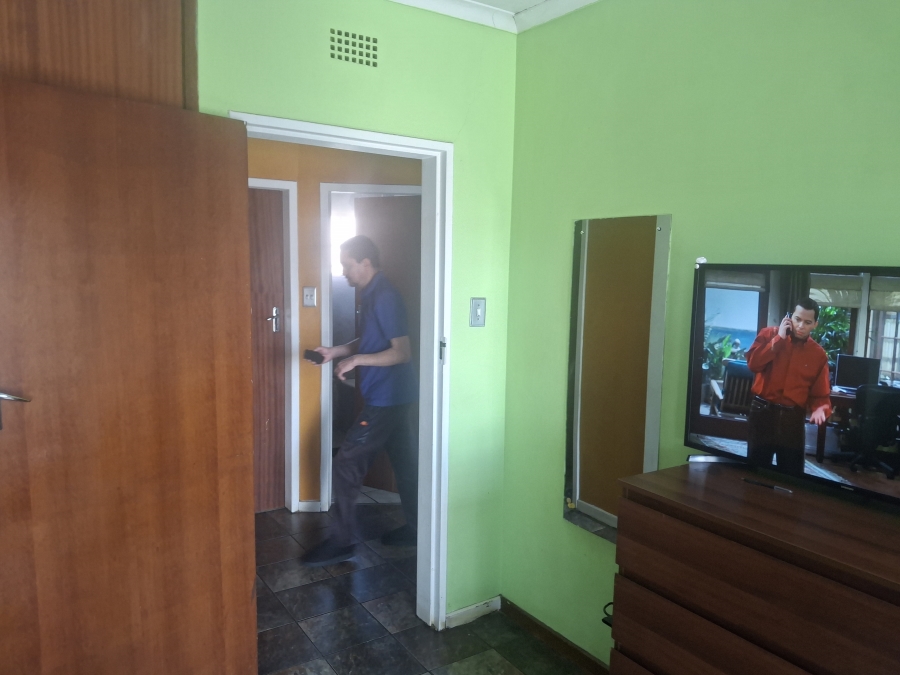 3 Bedroom Property for Sale in Klippoortje Gauteng