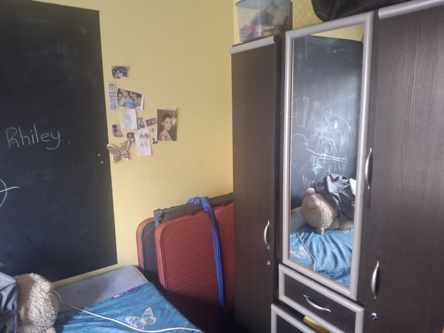3 Bedroom Property for Sale in Klippoortje Gauteng