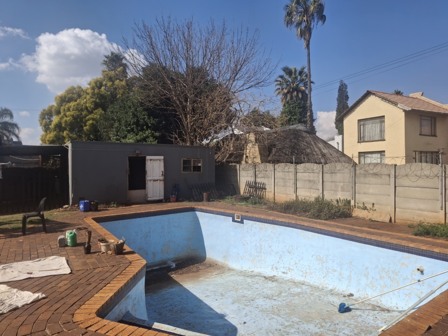 3 Bedroom Property for Sale in Klippoortje Gauteng
