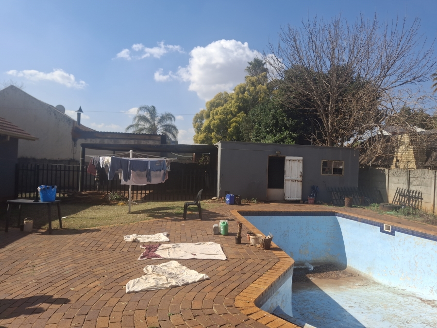 3 Bedroom Property for Sale in Klippoortje Gauteng