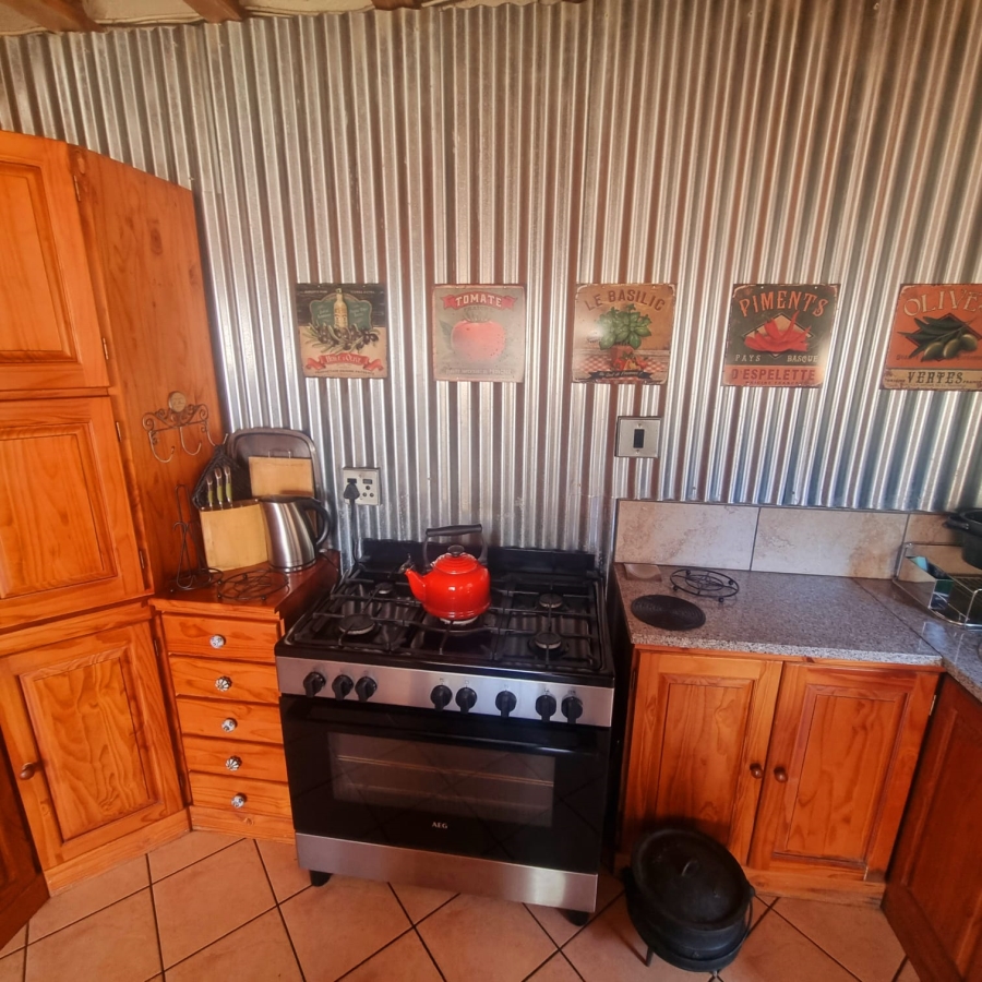 4 Bedroom Property for Sale in Vaaloewer Gauteng